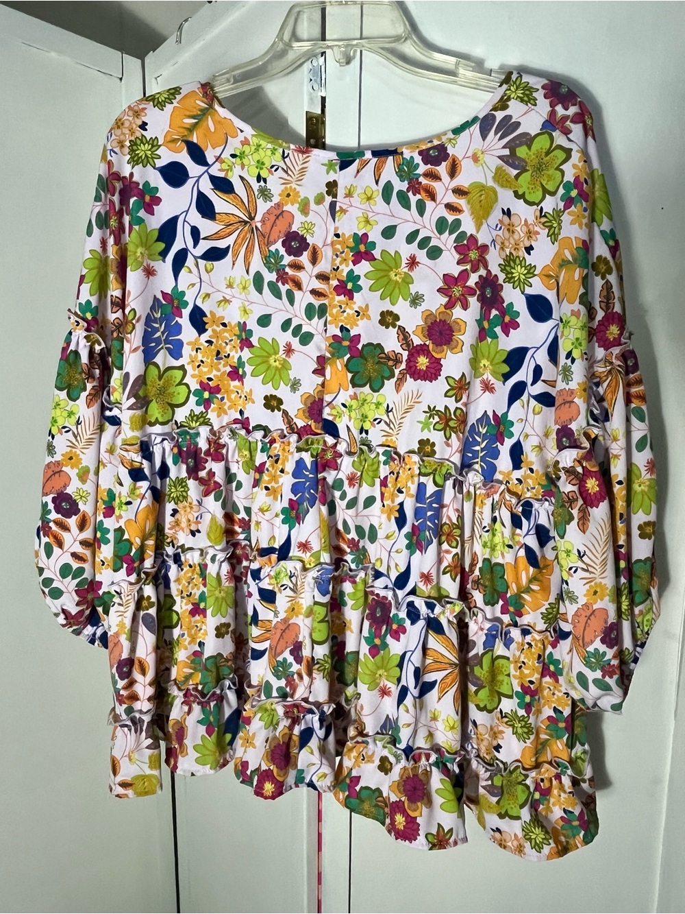 NWT! Easel Women’s Sz 1X Floral Tiered Ruffle Blouse - Multicolor - Picture 4 of 9